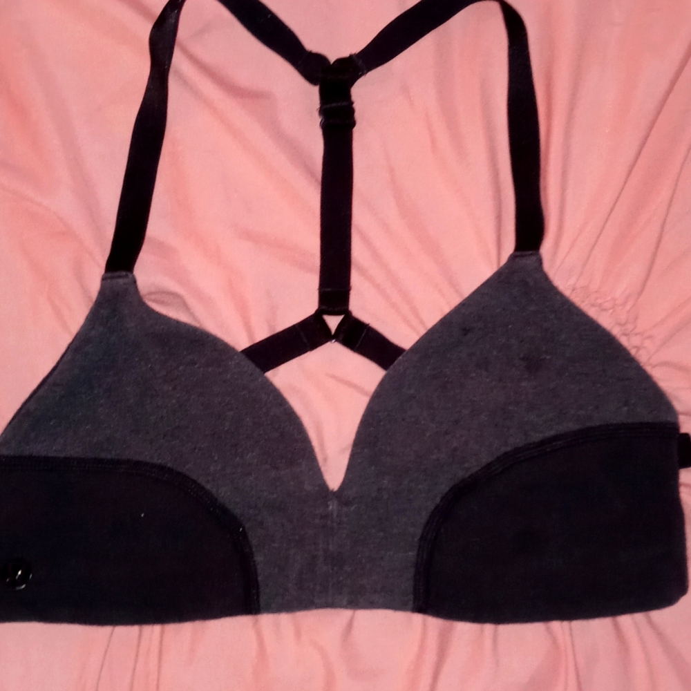 Lululemon sports bra 6